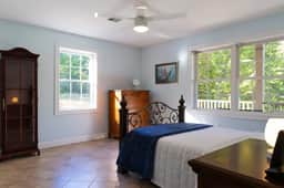 Conway Lake Charm - Beautiful Waterfront Community