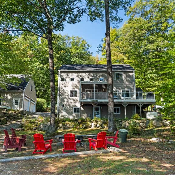 Waterfront 4BR Lake House l Private Dock & Views - Image 1
