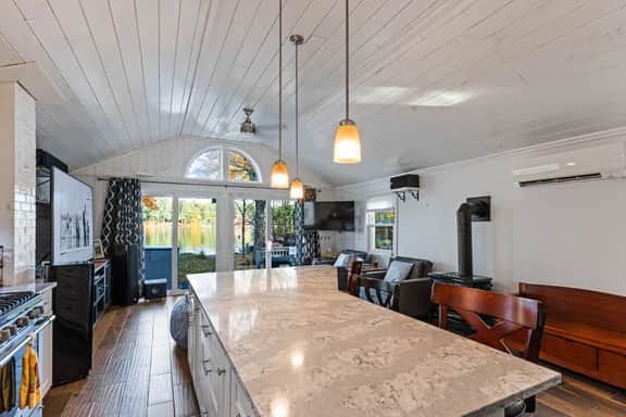 Sand Bar Retreat | Dock | Kayaks | Outside Bar - Image 2
